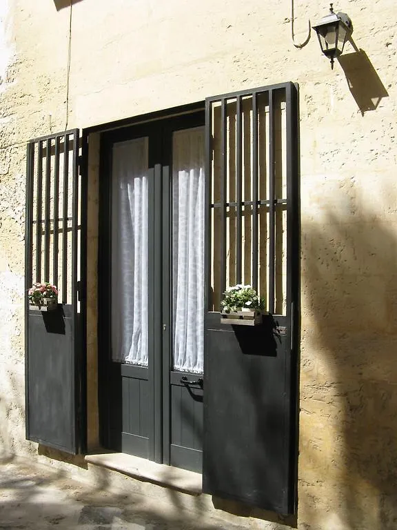 Suite Li Figuli Lecce Apartment